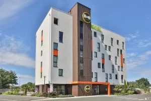 B&B HOTEL La Roche-sur-Yon - 永河畔拉罗什