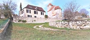 Maisons de vacances Maison en pierre de taille au coeur du Quercy. : photos des chambres