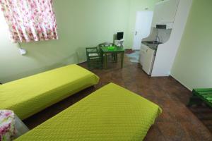 Budget Studio room in Heaven Apartments
