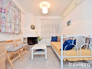 Alkiviadis Maisonette by RentalsPro Services Portaria Beach