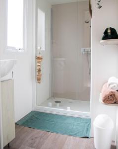 Campings Camping Saint Laurent : photos des chambres