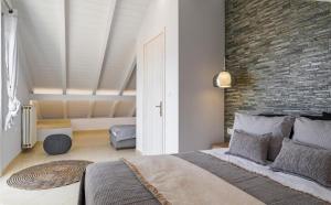 Elegant Penthouse with Sea View