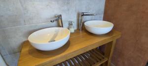 B&B / Chambres d'hotes Chateau de Chauvac - Chambres et table d'hotes avec vue sur la riviere : photos des chambres