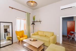 Rhodes Old town apartment manos