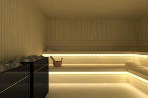 The Harbour luxurious, use of hotel swimming pool and sauna