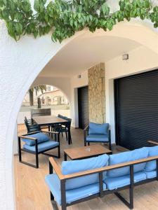 399-Casa moderna con amarre 14m y piscina privada