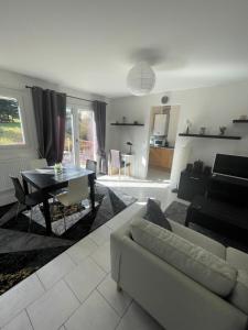 Appartements Les Joncheres : photos des chambres
