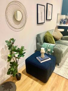 Gorgeous Newly Renovated 2 Double Bed Flat