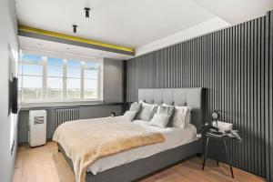 Two Bedroom Flat in Kensington