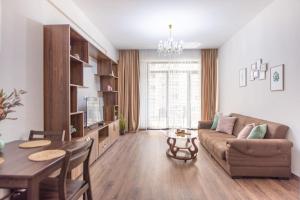 GG Home - cozy, spacious 1 bedroom apartment in Saburtalo