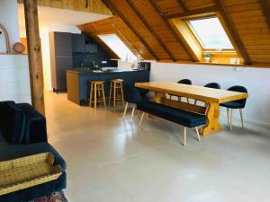 Dachstudio in Traumlage mit spektakulärem Ausblick