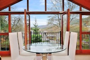 Betws Y Coed Holiday Home by Guestz