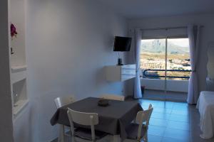 Cozy studio next to the sea