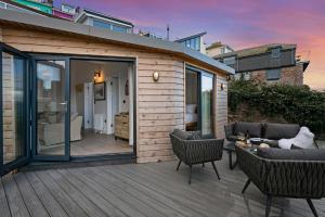 The Sail Loft Suite - Sea View - Private patio