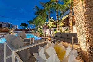 [2 min from the sea] pool, comfort and free WiFi