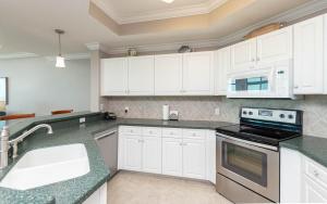 Phoenix West by Brett Robinson Vacations