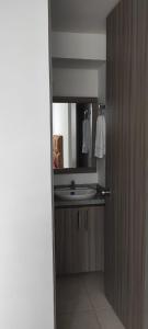 Acogedor Apartamento en Armenia WiFi 2 habitaciones - WiFi - Piscina - Parqueadero privado