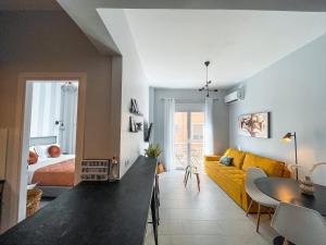 Luxury apartment close to metro & Akropolis- Cielo Homes