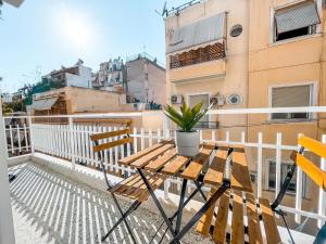 Luxury apartment close to metro & Akropolis- Cielo Homes