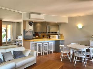 Appartements appartement avec vue magnifique sur la mer, plage a pied : photos des chambres