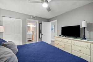 Pelican Beach 0211 by Pelican Beach Management