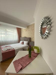 Sunny studio in Sweet Home Complex