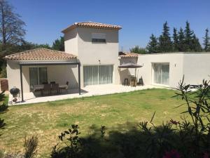 Villa familiale 9 pers Cabries entre Aix et Marseille 5 min gare Aix TGV 15 min aéroport MP