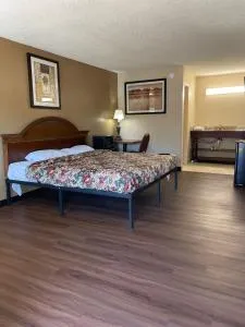 DELUXE INN - Nappanee
