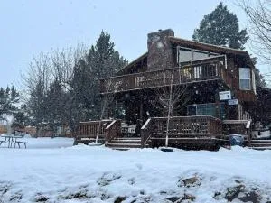 Eclectic Farm Stay near Redmond - 普赖恩维尔