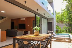 Casa luxuosa em condomínio Maxlife10 - By Qavi