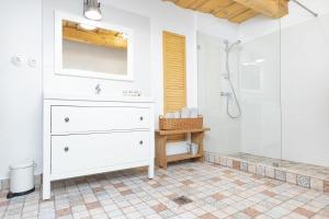 Kégli apartmanok és fürdőház Hollókő