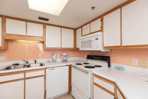 Phoenix VII by Brett Robinson Vacations