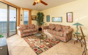 Phoenix IV by Brett Robinson Vacations