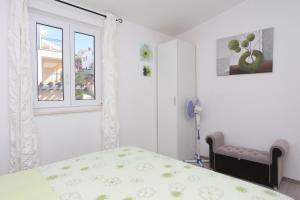 Apartments by the sea Rastici, Ciovo - 9717