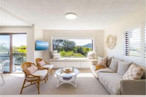 Intrepid 14 Unlimited magnificent water views