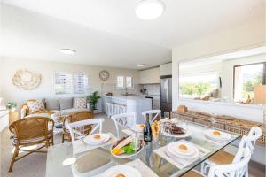 Intrepid 14 Unlimited magnificent water views