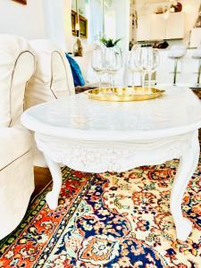 Endless Stunning Mediterranean Sea Views Promenade Des Anglais