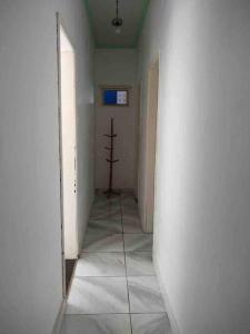 Casa térrea a 2 min da praia dos anjos