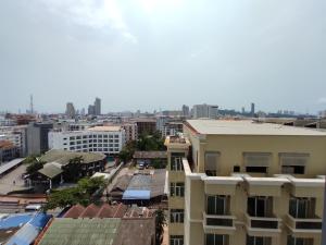 Pattaya Beach Sea View Rooftop Pool Resort