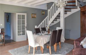 Maisons de vacances 3 Bedroom Stunning Home In Plouzec : photos des chambres