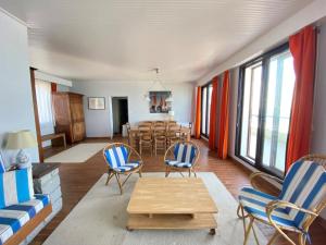 Maison familiale 4 chambres avec terrasses, vue mer, WIFI et parking - FR-1-231-279