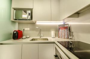 Lisbon Avenue Apart - Free Parking