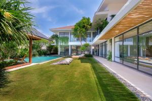 Villa Nonnavana - 12-minute walk to Batu Bolong Beach