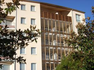 Appartements Appart LOURDES 100 m GARE - 4 Places avec Balcon 10mn Sanctuaire : photos des chambres