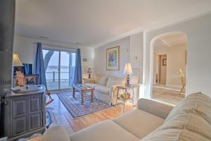 Fireplace! Waterfront Gem Near Leelanau Wine Trail