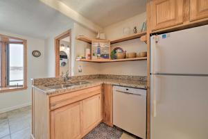 Fireplace! Waterfront Gem Near Leelanau Wine Trail