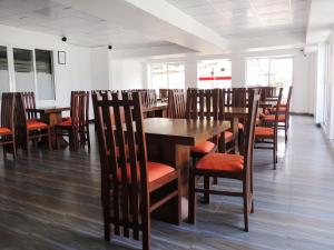 The Teak by Lakbima