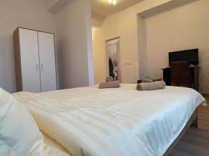 NEW Central nr1 Self Checkin OldCity Center Paid Parking with Lift