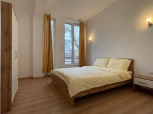 NEW Central nr2 Self Checkin OldCity Center Paid Parking with Lift