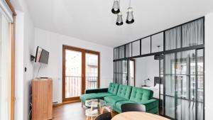 Rakowicka Podkowa City Center, Sun & Snow